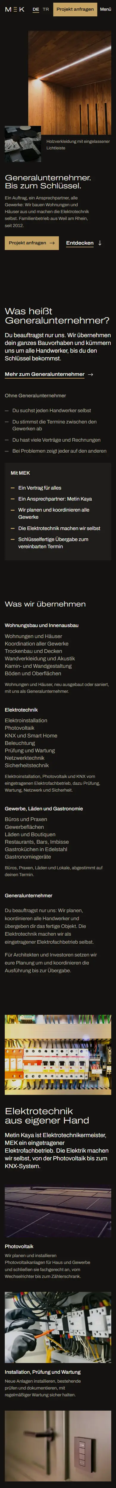 mek-bau.de auf dem Handy, beim Durchscrollen